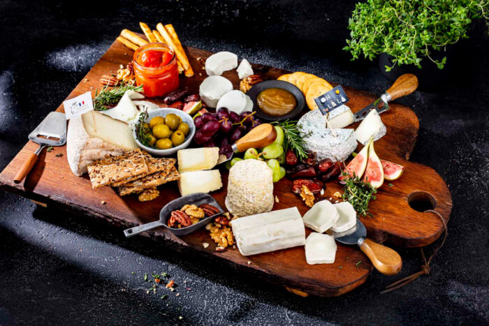 Käseplatte mit Ziegenkäse aus Frankreich
