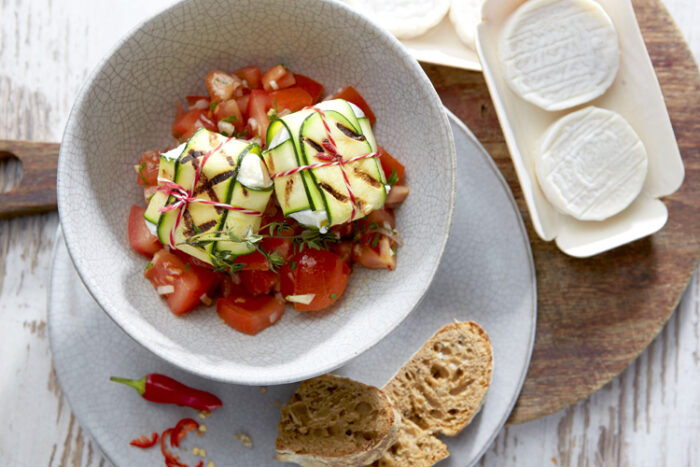 Rezept mit Ziegenkäsetalern im Zucchini-Mantel