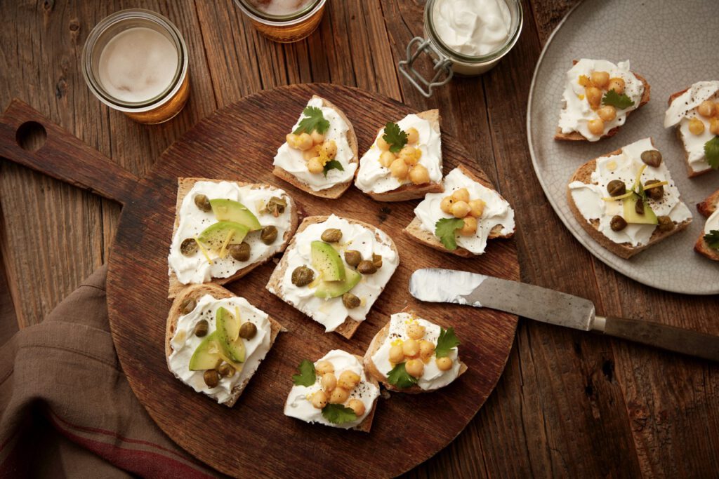 Zweierlei Tartines mit französischem Ziegenfrischkäse